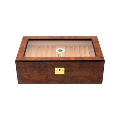 Classic Chalet-Style Handmade Lacquered Wooden Cigar Humidor with Hygrometer and Humidifier Classic Chalet-Style Handmade Lacquered Wooden Cigar Humidor with Hygrometer and Humidifier