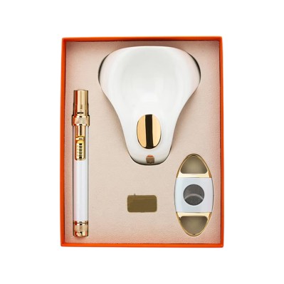 Portable Luxury Cigar Gift Set Three-Jet Flame Lighter with Ashtray and Cutter Blade Portable Luxury Cigar Gift Set Three-Jet Flame Lighter with Ashtray and Cutter Blade